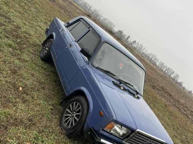 Синій ВАЗ 2107, об'ємом двигуна 1.5 л та пробігом 140 тис. км за 1350 $, фото 1 на Automoto.ua