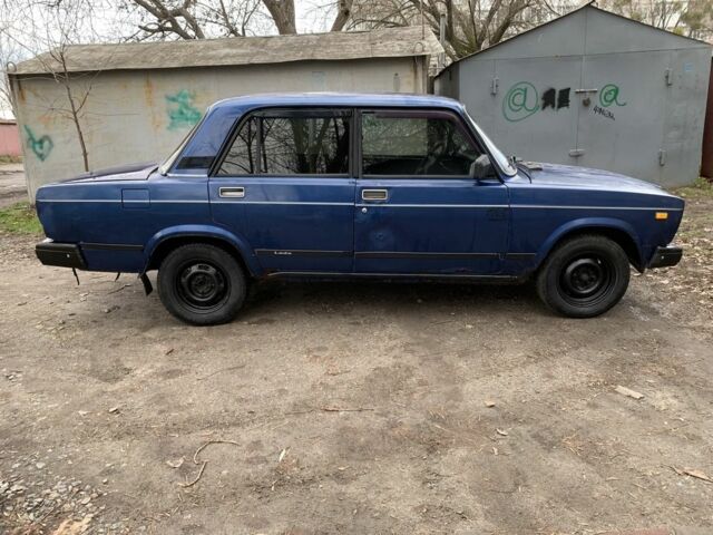 Синій ВАЗ 2107, об'ємом двигуна 1.5 л та пробігом 300 тис. км за 699 $, фото 5 на Automoto.ua