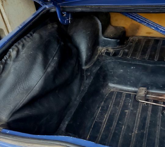 ВАЗ 2107 2006 у Желтых Водах на Automoto.ua Синій ВАЗ 2107, об'ємом двигуна 1.5 л та пробігом 102 тис. км за 1200 $, фото 11 на Automoto.ua