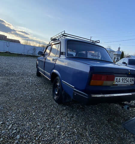 Синий ВАЗ 2107, объемом двигателя 1.45 л и пробегом 150 тыс. км за 1300 $, фото 3 на Automoto.ua
