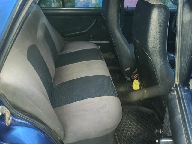 Синій ВАЗ 2107, об'ємом двигуна 1.4 л та пробігом 120 тис. км за 1064 $, фото 5 на Automoto.ua