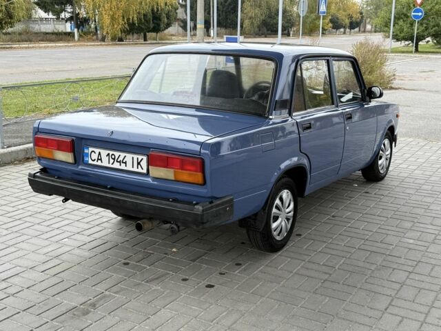 Синий ВАЗ 2107, объемом двигателя 1.5 л и пробегом 56 тыс. км за 1500 $, фото 3 на Automoto.ua