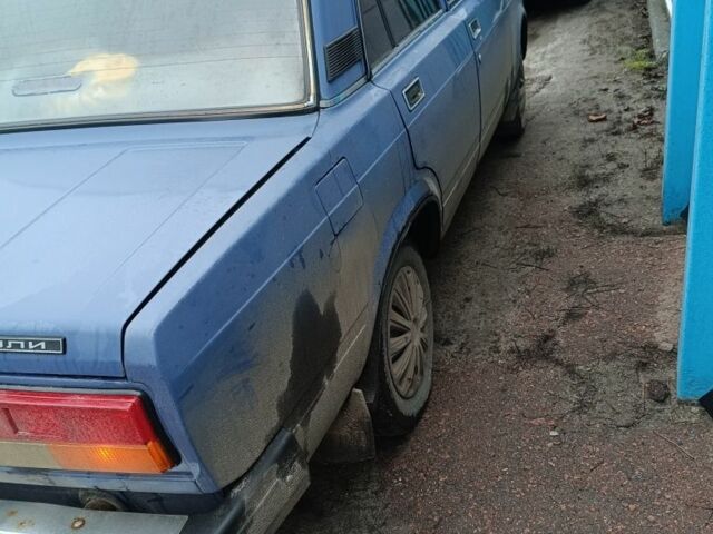 Синий ВАЗ 2107, объемом двигателя 1.5 л и пробегом 143 тыс. км за 1182 $, фото 3 на Automoto.ua