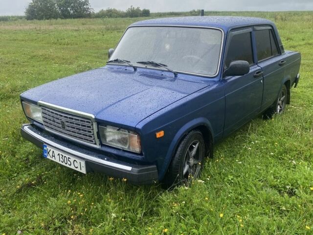 Синій ВАЗ 2107, об'ємом двигуна 1.5 л та пробігом 100 тис. км за 2000 $, фото 4 на Automoto.ua