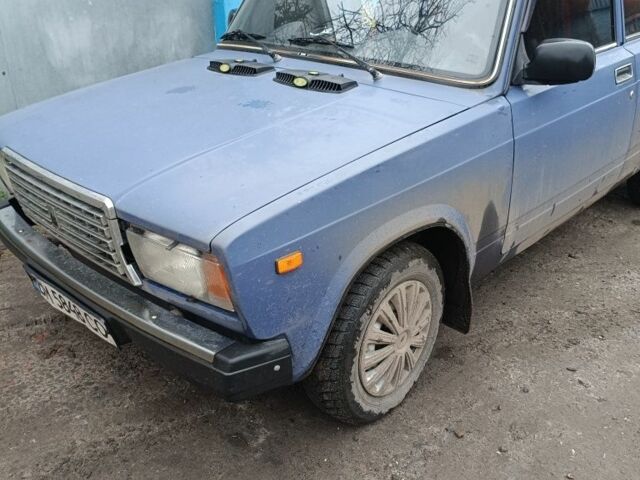 Синий ВАЗ 2107, объемом двигателя 1.5 л и пробегом 143 тыс. км за 1182 $, фото 1 на Automoto.ua