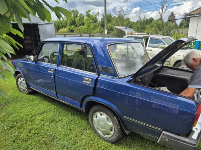 Синій ВАЗ 2107, об'ємом двигуна 1.5 л та пробігом 51 тис. км за 1489 $, фото 2 на Automoto.ua