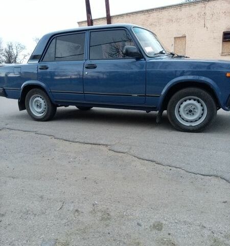Синій ВАЗ 2107, об'ємом двигуна 1.45 л та пробігом 70 тис. км за 2350 $, фото 2 на Automoto.ua