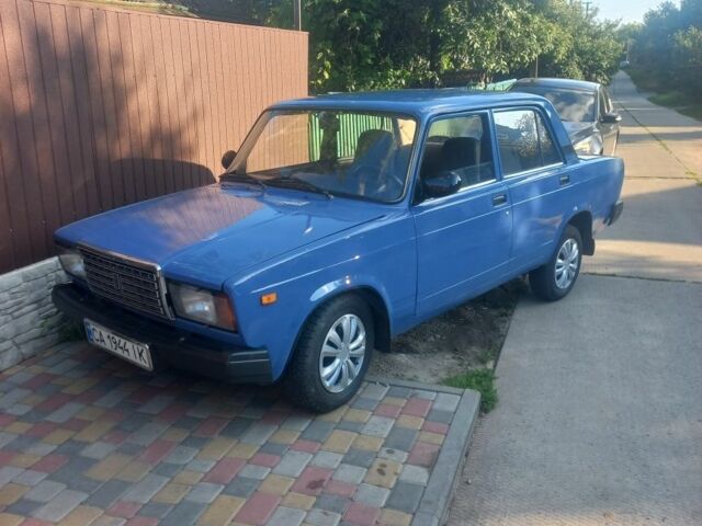 Синий ВАЗ 2107, объемом двигателя 1.5 л и пробегом 160 тыс. км за 1100 $, фото 2 на Automoto.ua