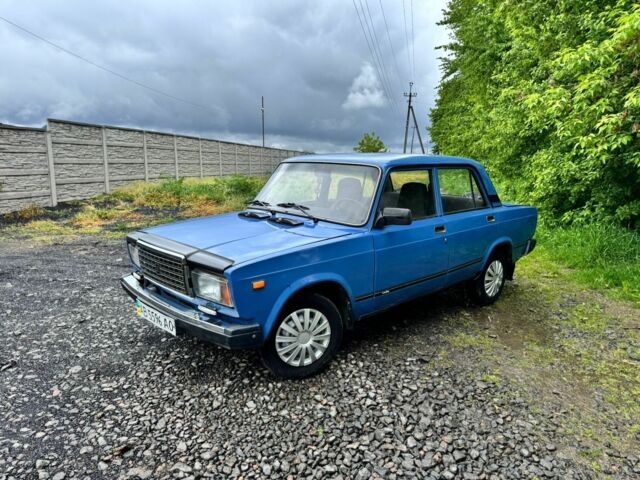 Синий ВАЗ 2107, объемом двигателя 0 л и пробегом 234 тыс. км за 950 $, фото 4 на Automoto.ua