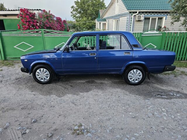 Синий ВАЗ 2107, объемом двигателя 1.5 л и пробегом 124 тыс. км за 2100 $, фото 2 на Automoto.ua