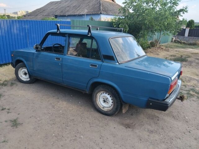 Синій ВАЗ 2107, об'ємом двигуна 1.5 л та пробігом 50 тис. км за 1250 $, фото 2 на Automoto.ua