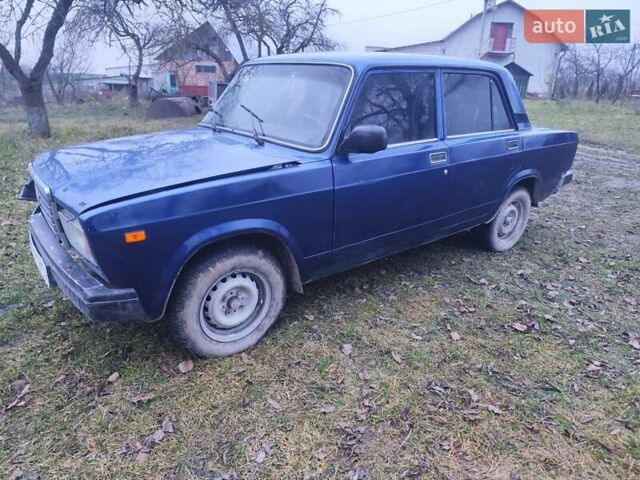 Синій ВАЗ 2107, об'ємом двигуна 1.45 л та пробігом 170 тис. км за 850 $, фото 4 на Automoto.ua