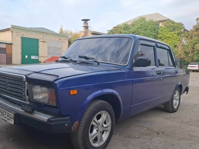 Синий ВАЗ 2107, объемом двигателя 1.5 л и пробегом 2 тыс. км за 1184 $, фото 2 на Automoto.ua
