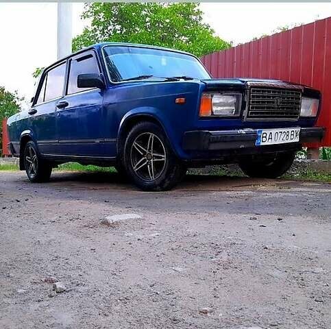 Синий ВАЗ 2107, объемом двигателя 1.5 л и пробегом 200 тыс. км за 1500 $, фото 3 на Automoto.ua