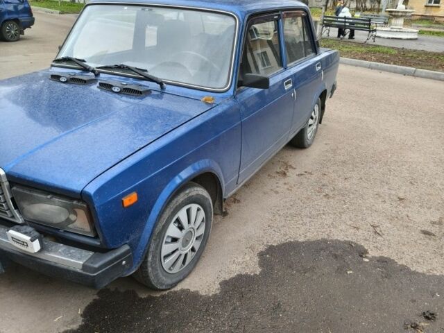 Синий ВАЗ 2107, объемом двигателя 1.6 л и пробегом 150 тыс. км за 2000 $, фото 1 на Automoto.ua