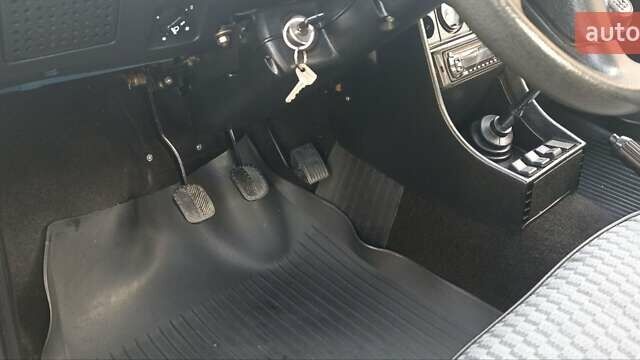 Синій ВАЗ 2107, об'ємом двигуна 1.6 л та пробігом 45 тис. км за 3300 $, фото 59 на Automoto.ua