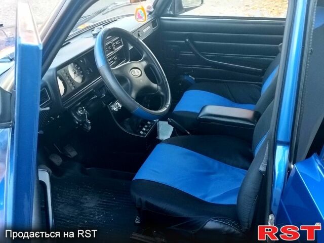 Синій ВАЗ 2107, об'ємом двигуна 1.5 л та пробігом 52 тис. км за 3000 $, фото 3 на Automoto.ua