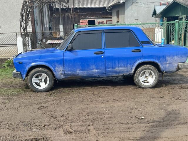 Синий ВАЗ 2107, объемом двигателя 1.5 л и пробегом 50 тыс. км за 1450 $, фото 1 на Automoto.ua