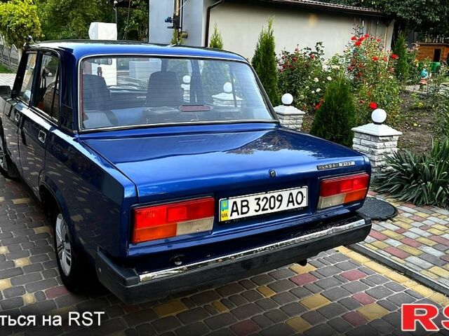 Синий ВАЗ 2107, объемом двигателя 1.5 л и пробегом 200 тыс. км за 1699 $, фото 4 на Automoto.ua