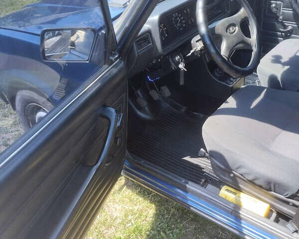 Синій ВАЗ 2107, об'ємом двигуна 1.6 л та пробігом 65 тис. км за 2100 $, фото 4 на Automoto.ua