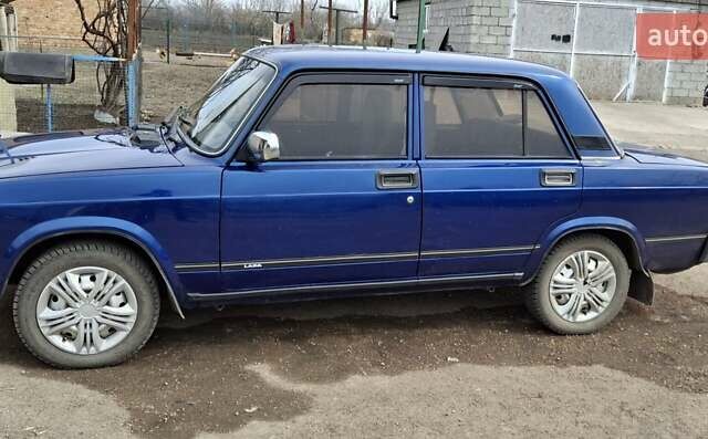 Синий ВАЗ 2107, объемом двигателя 1.5 л и пробегом 47 тыс. км за 2000 $, фото 4 на Automoto.ua