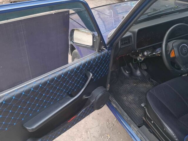 Синий ВАЗ 2107, объемом двигателя 1.5 л и пробегом 2 тыс. км за 1184 $, фото 4 на Automoto.ua