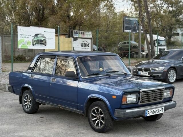 Синий ВАЗ 2107, объемом двигателя 1.5 л и пробегом 100 тыс. км за 1300 $, фото 2 на Automoto.ua