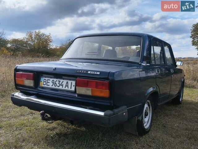 Синий ВАЗ 2107, объемом двигателя 1.45 л и пробегом 140 тыс. км за 1300 $, фото 4 на Automoto.ua