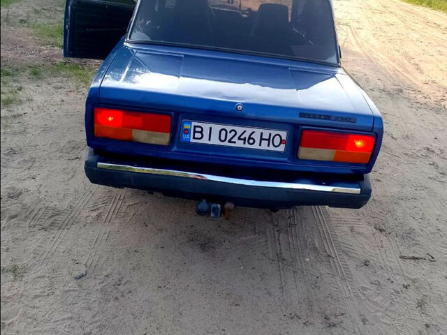 Синий ВАЗ 2107, объемом двигателя 1.5 л и пробегом 99 тыс. км за 1150 $, фото 2 на Automoto.ua