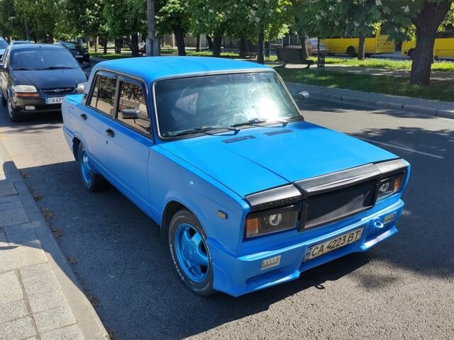 Синий ВАЗ 2107, объемом двигателя 1.5 л и пробегом 125 тыс. км за 2500 $, фото 1 на Automoto.ua