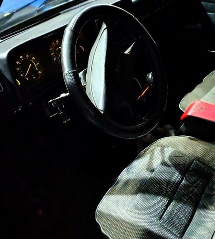 Синий ВАЗ 2107, объемом двигателя 1.5 л и пробегом 158 тыс. км за 1300 $, фото 4 на Automoto.ua