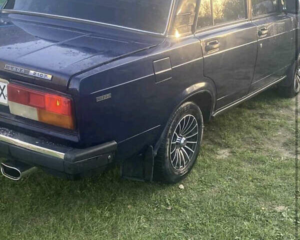 Синий ВАЗ 2107, объемом двигателя 1.5 л и пробегом 120 тыс. км за 1900 $, фото 2 на Automoto.ua