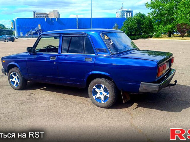 Синий ВАЗ 2107, объемом двигателя 1.5 л и пробегом 0 тыс. км за 4000 $, фото 2 на Automoto.ua