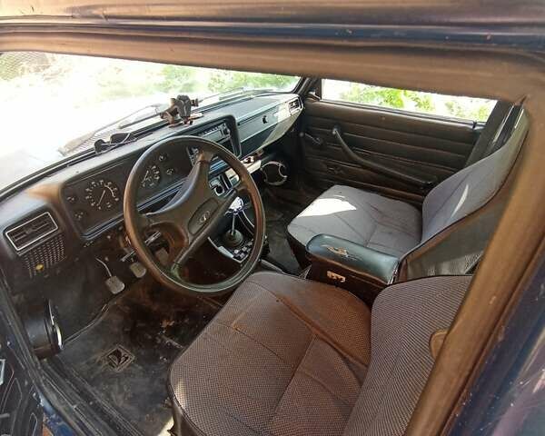 Синий ВАЗ 2107, объемом двигателя 1.5 л и пробегом 800 тыс. км за 600 $, фото 2 на Automoto.ua