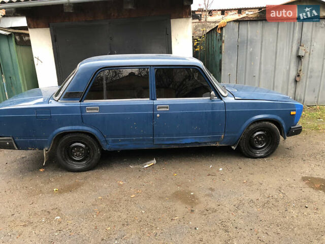 Синий ВАЗ 2107, объемом двигателя 1.5 л и пробегом 157 тыс. км за 800 $, фото 2 на Automoto.ua