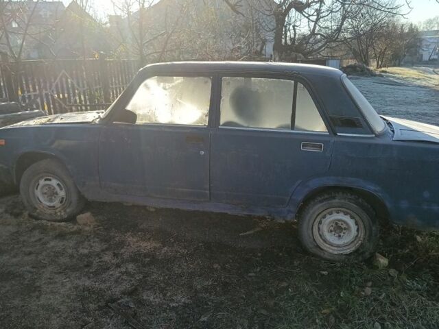 Синий ВАЗ 2107, объемом двигателя 1.6 л и пробегом 50 тыс. км за 285 $, фото 1 на Automoto.ua