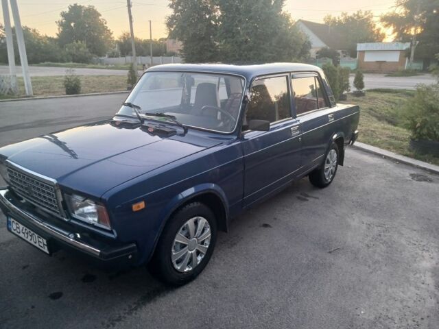 Синий ВАЗ 2107, объемом двигателя 1.5 л и пробегом 90 тыс. км за 2200 $, фото 1 на Automoto.ua