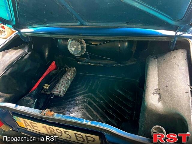 Синий ВАЗ 2107, объемом двигателя 1.5 л и пробегом 200 тыс. км за 1550 $, фото 4 на Automoto.ua