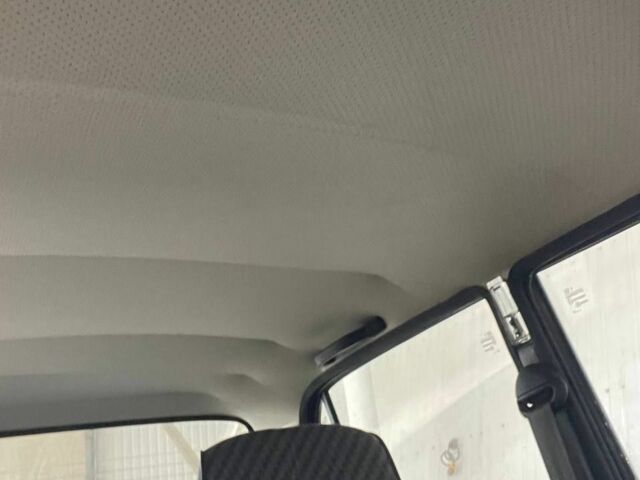 Синий ВАЗ 2107, объемом двигателя 1.6 л и пробегом 20 тыс. км за 4200 $, фото 6 на Automoto.ua