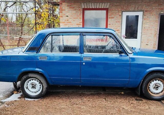 Синій ВАЗ 2107, об'ємом двигуна 0 л та пробігом 21 тис. км за 1654 $, фото 2 на Automoto.ua