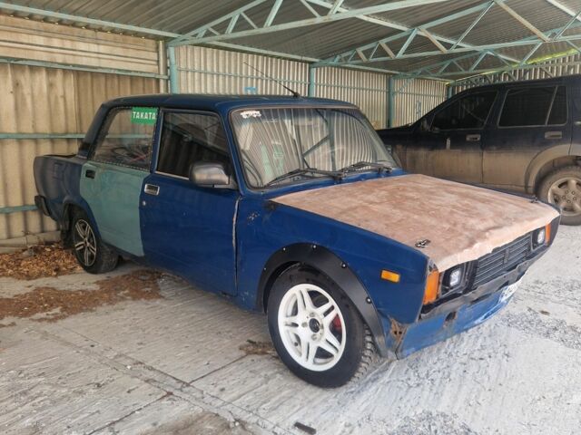 Синій ВАЗ 2107, об'ємом двигуна 1.5 л та пробігом 166 тис. км за 1900 $, фото 2 на Automoto.ua