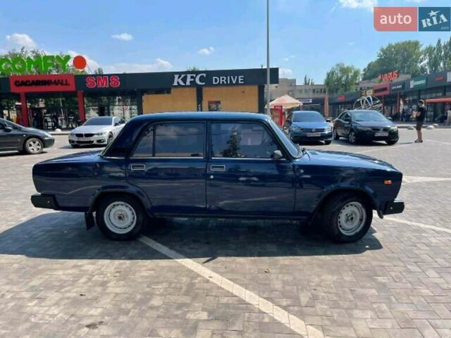 Синий ВАЗ 2107, объемом двигателя 1.5 л и пробегом 10 тыс. км за 2100 $, фото 4 на Automoto.ua