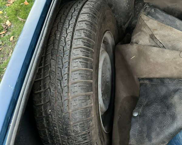 Синий ВАЗ 2107, объемом двигателя 1.57 л и пробегом 114 тыс. км за 1900 $, фото 4 на Automoto.ua