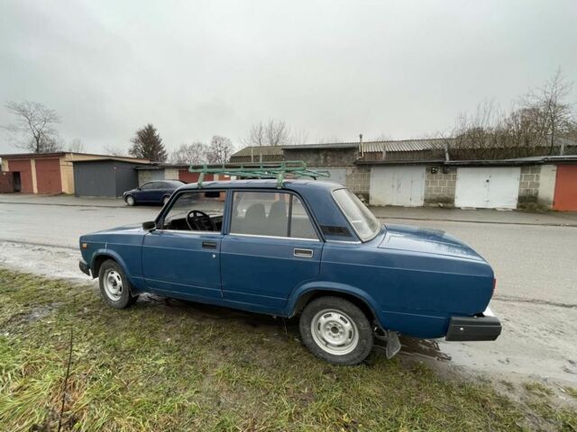 Синій ВАЗ 2107, об'ємом двигуна 1.5 л та пробігом 84 тис. км за 1900 $, фото 4 на Automoto.ua