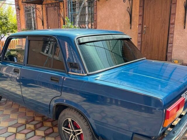 Синий ВАЗ 2107, объемом двигателя 1.5 л и пробегом 51 тыс. км за 2000 $, фото 4 на Automoto.ua