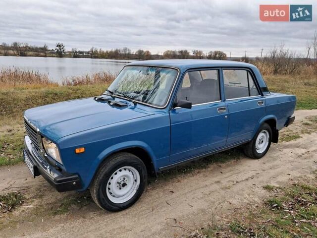 Синий ВАЗ 2107, объемом двигателя 1.5 л и пробегом 80 тыс. км за 3500 $, фото 6 на Automoto.ua