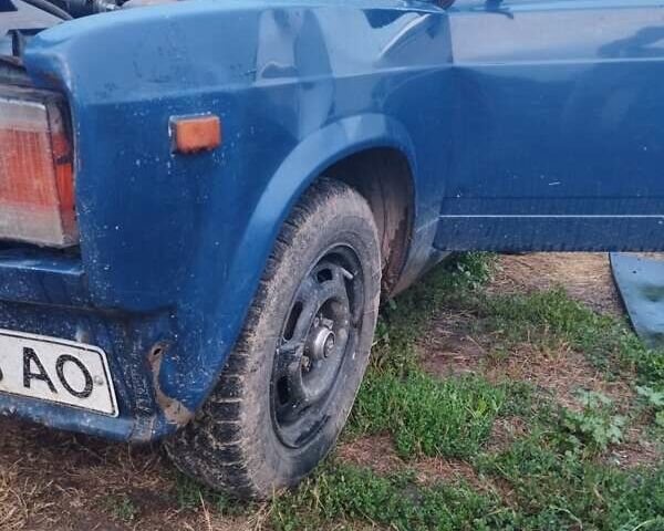 Синий ВАЗ 2107, объемом двигателя 1.5 л и пробегом 62 тыс. км за 1200 $, фото 2 на Automoto.ua