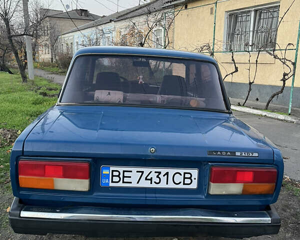 Синий ВАЗ 2107, объемом двигателя 1.57 л и пробегом 114 тыс. км за 1900 $, фото 2 на Automoto.ua