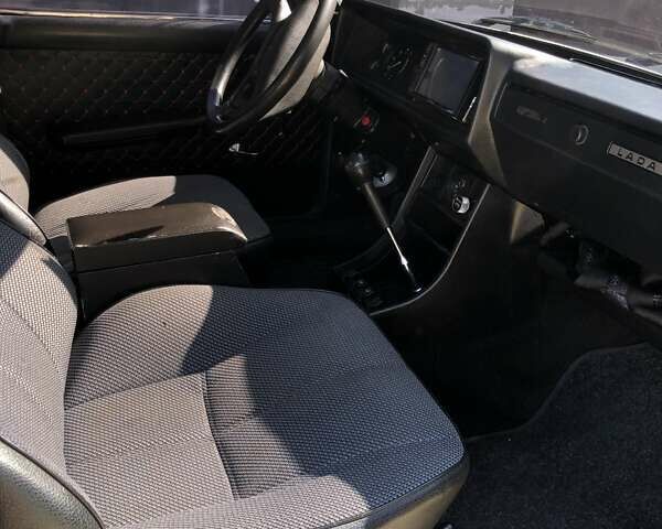 Синий ВАЗ 2107, объемом двигателя 1.45 л и пробегом 143 тыс. км за 1600 $, фото 9 на Automoto.ua