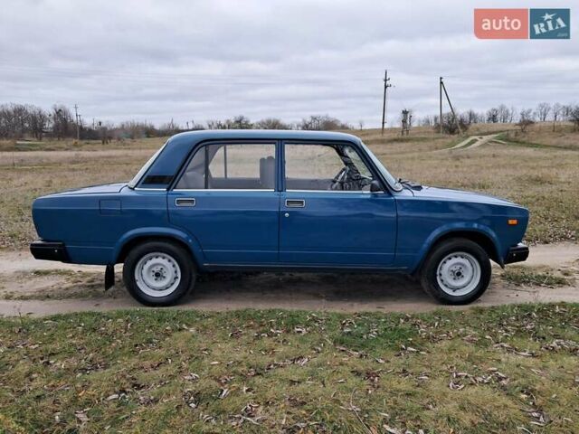 Синий ВАЗ 2107, объемом двигателя 1.5 л и пробегом 80 тыс. км за 3500 $, фото 11 на Automoto.ua